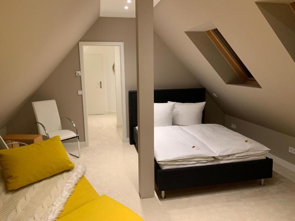 Apartment with Private Pool room - Image 1