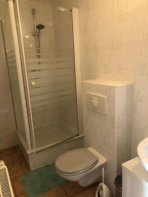 Small Twin Room room - Image 1