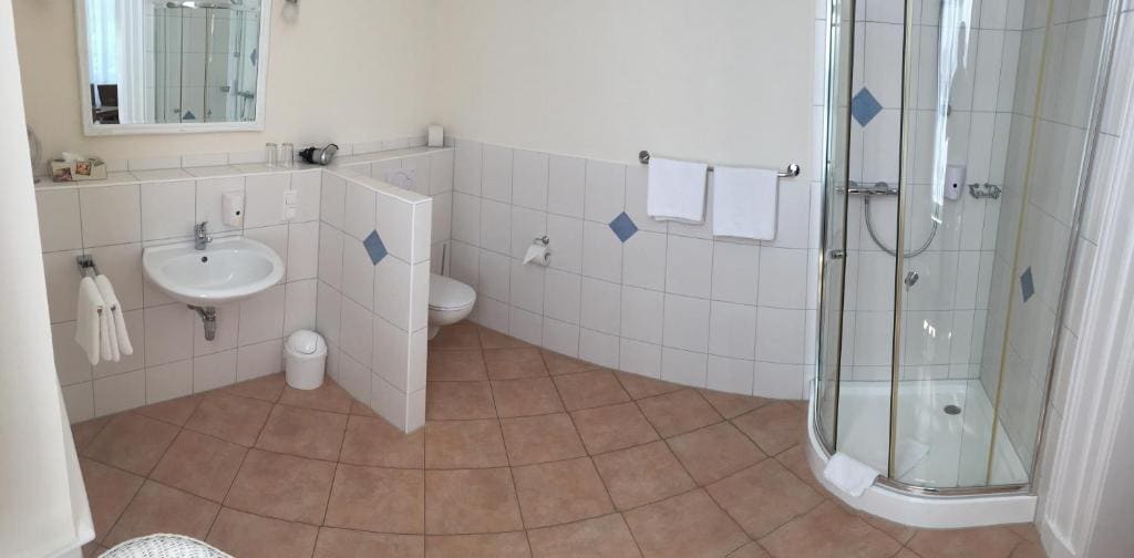 Quadruple Room room - Image 2