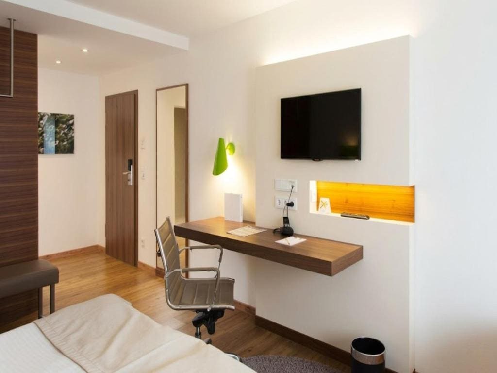 Superior Single Room room - Image 2