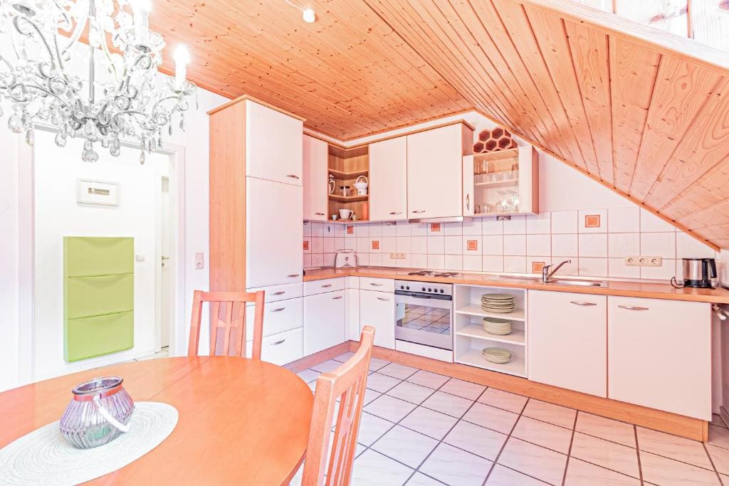 Apartment with Balcony room - Image 3