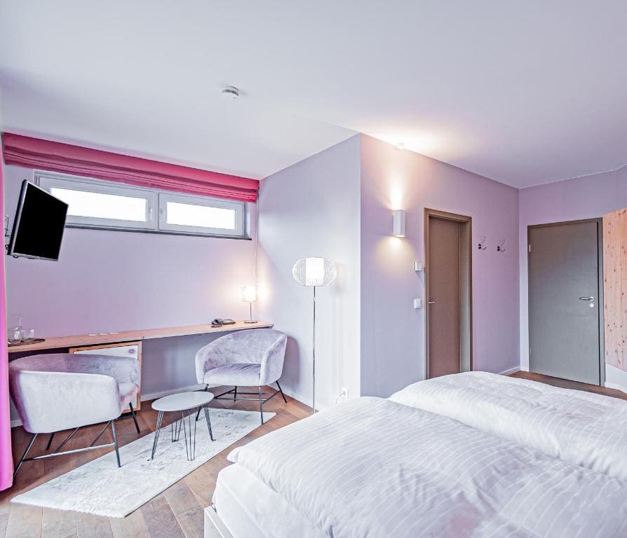 Comfort Double Room with Balcony room - Image 3