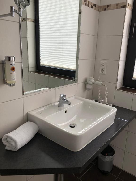 Suite room - Image 3