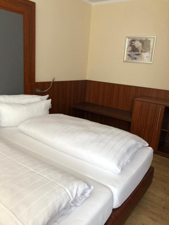 Suite room - Image 1