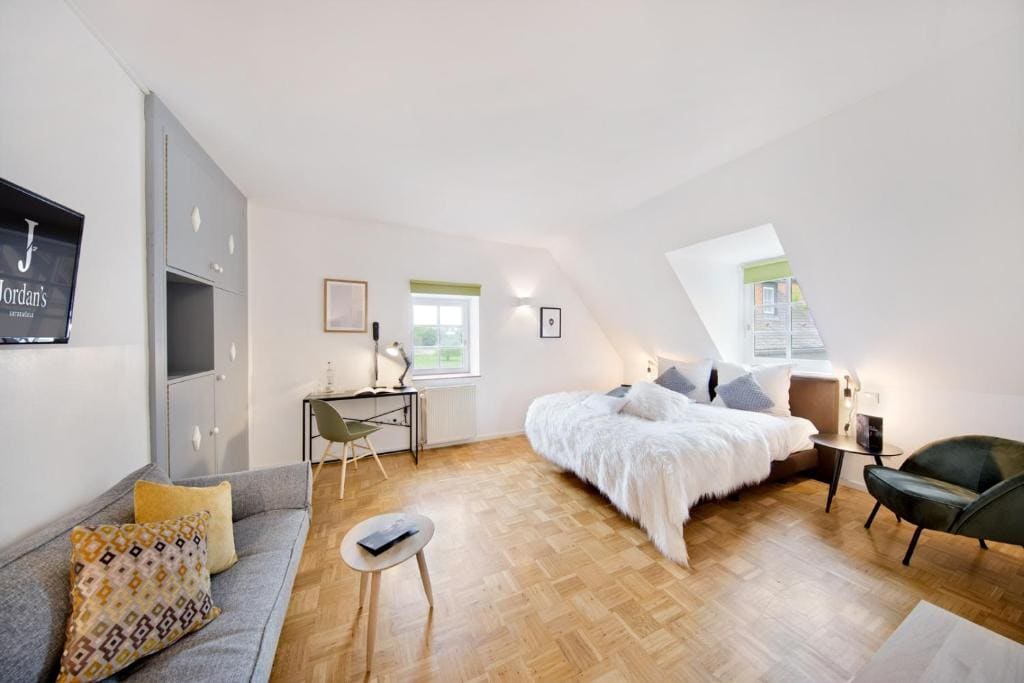 Large Double Room room - Image 1