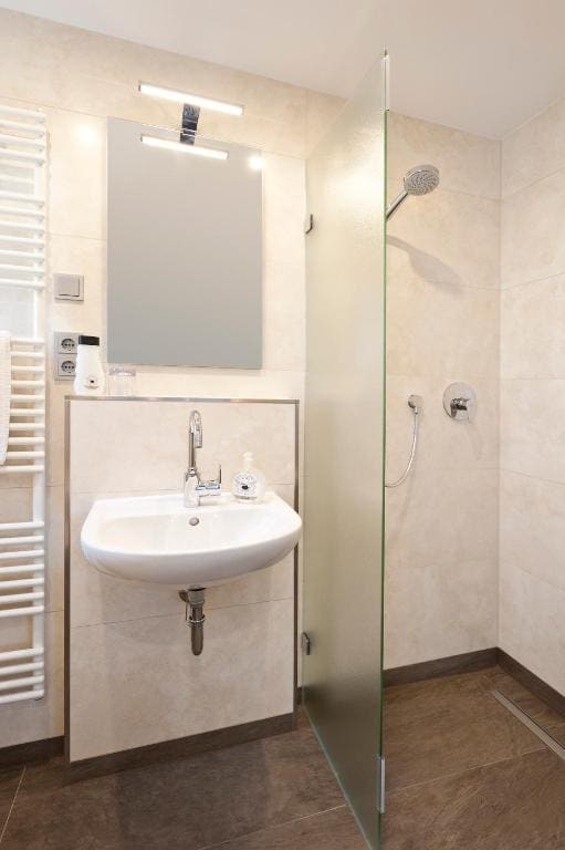 Superior Suite room - Image 1