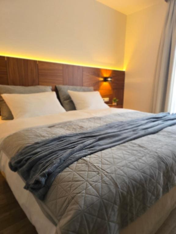 Superior King-Size room - Image 1