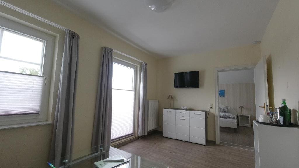 Deluxe Double Room with Balcony 11 room - Image 3