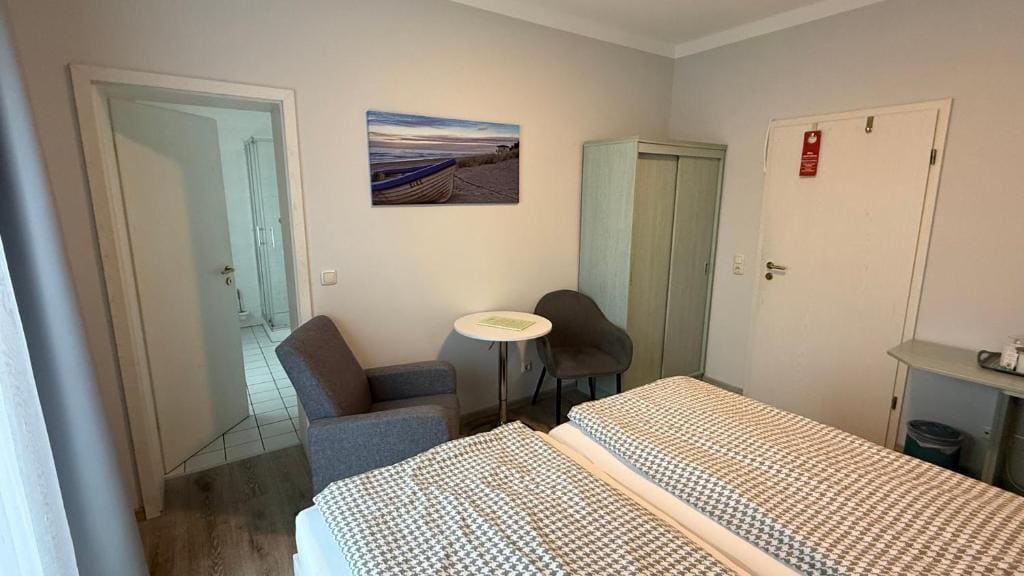 Double Room with Terrace 21 room - Image 3