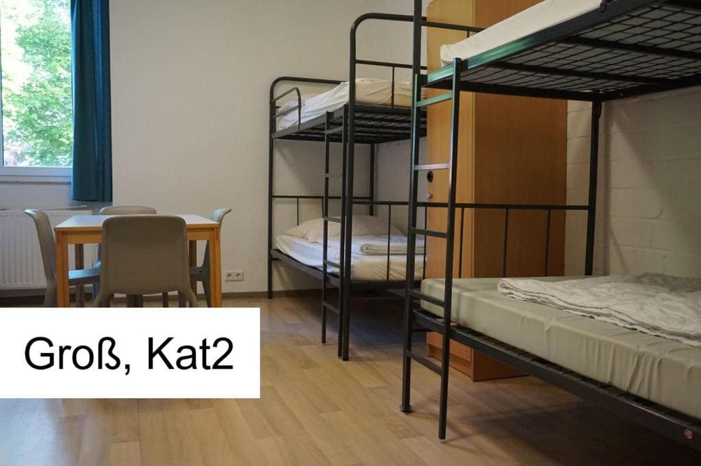 Triple Room with Shower room - Image 2