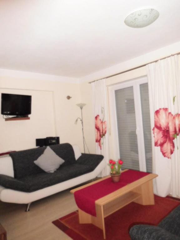 Apartment with Balcony room - Image 1