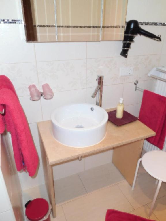 Basic Double Room room - Image 1