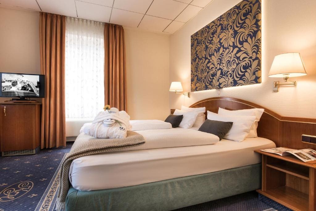 Superior Double or Twin Room room - Image 1