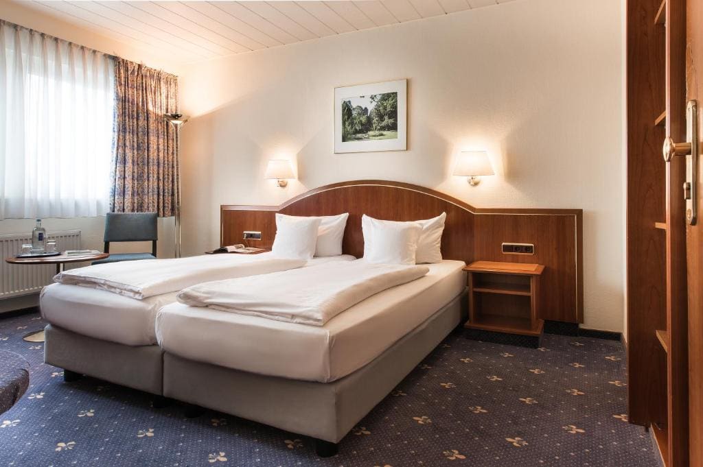 Double Room in quiet location room - Image 1