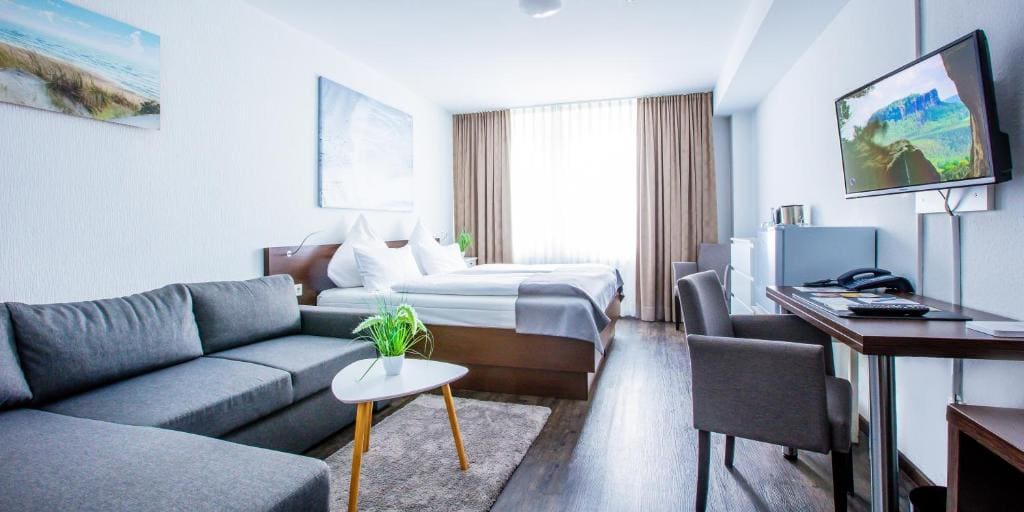 Comfort Triple Room room - Image 3