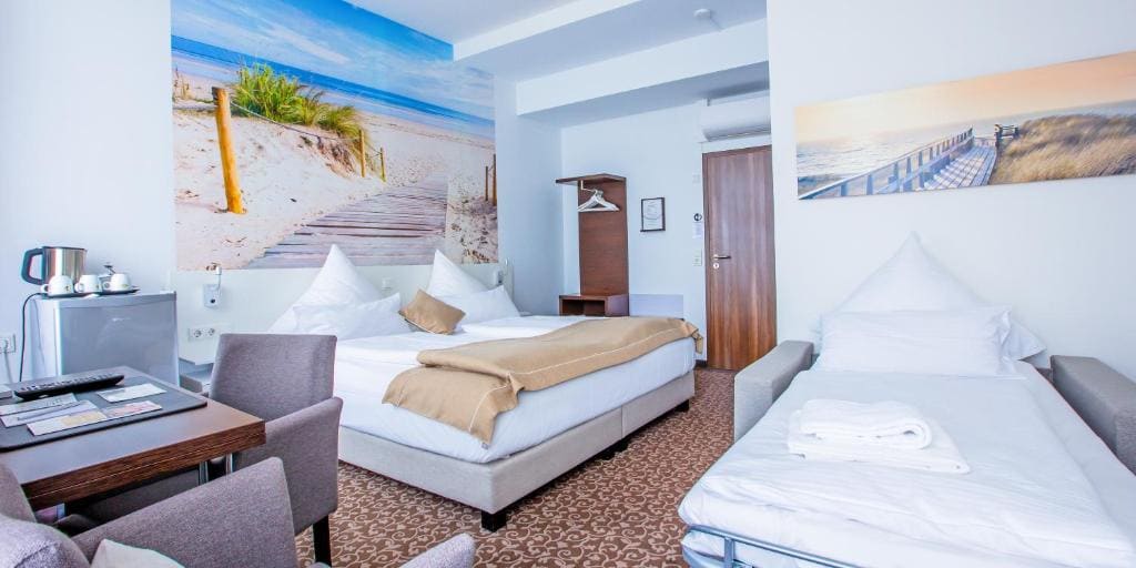 Comfort Triple Room room - Image 1