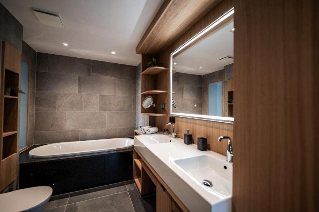 Family Room room - Image 1