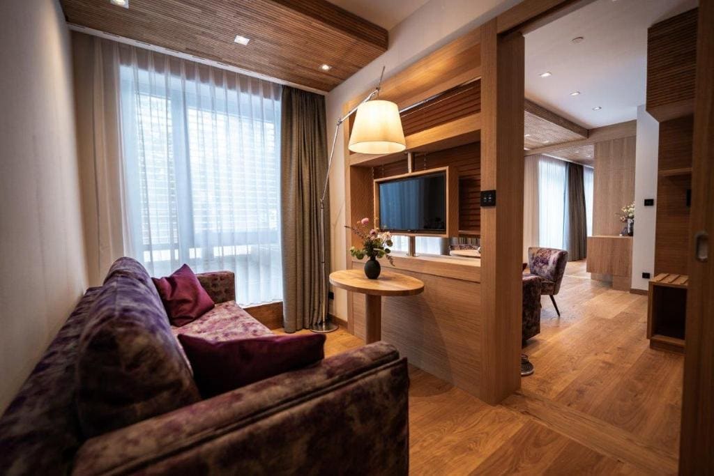 Family Room with Terrace room - Image 2