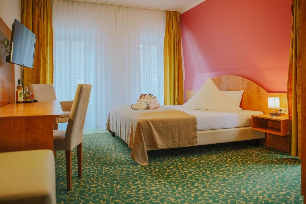 Superior Single Room room - Image 1