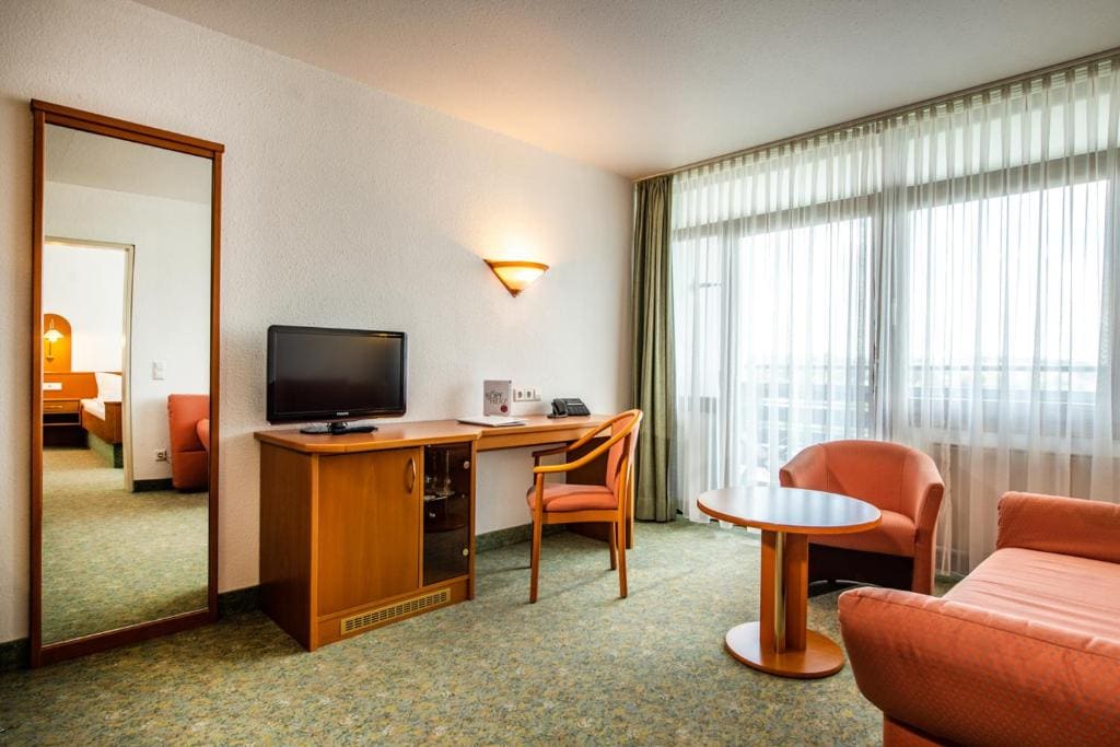 Suite with Balcony room - Image 2