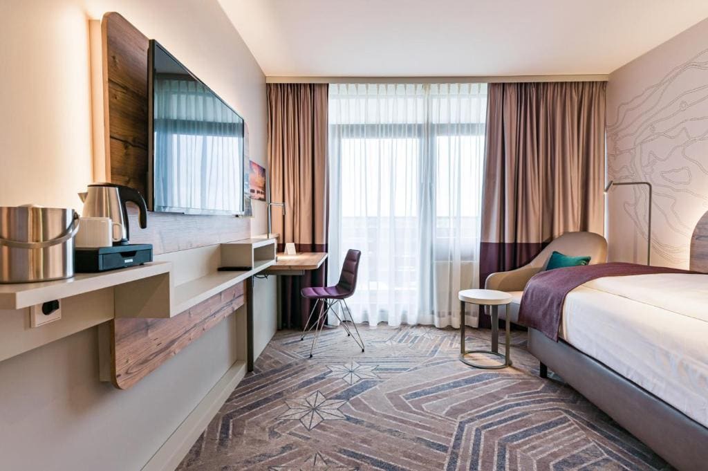 Single Room with Balcony room - Image 1