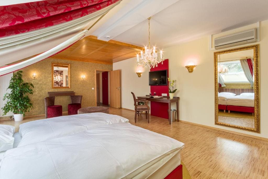 Suite room - Image 3