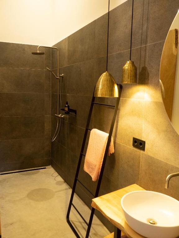 Double Room with Private Bathroom room - Image 3