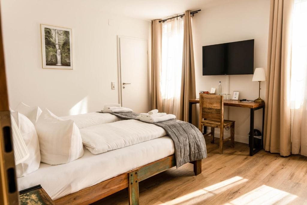 Standard Double Room Engel room - Image 3