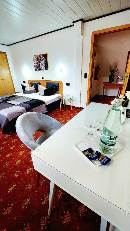 Standard Double Room room - Image 2