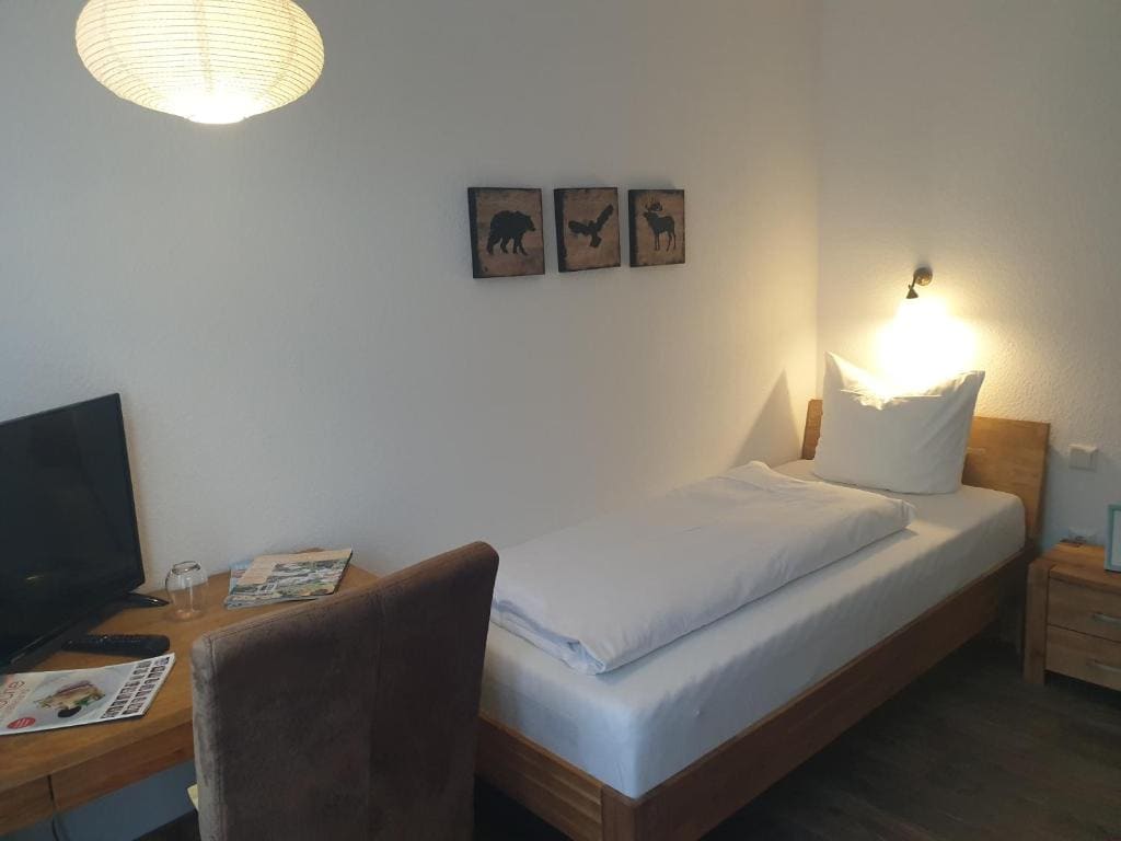 Single Room with Balcony room - Image 1