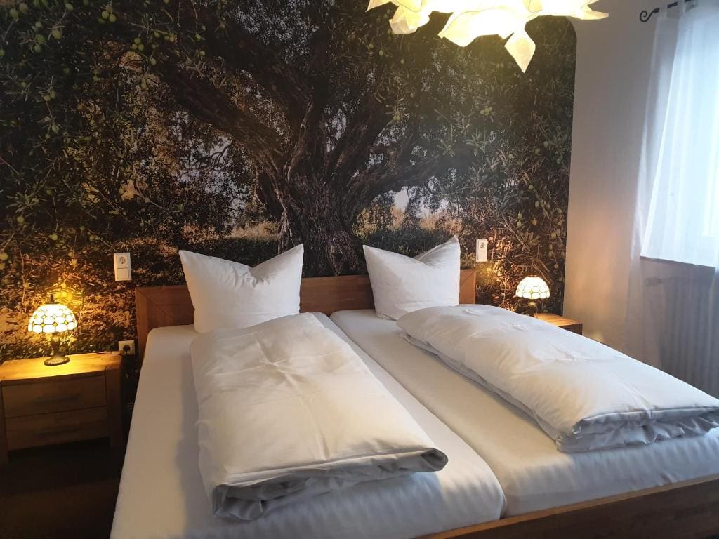 Large Double Room room - Image 3