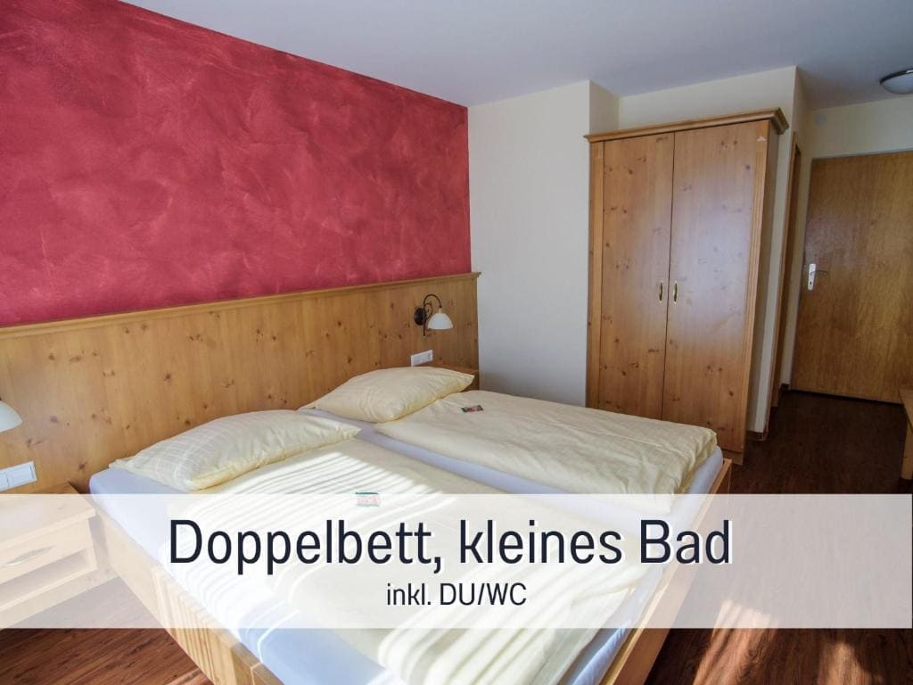 Double Room with Balcony room - Image 1