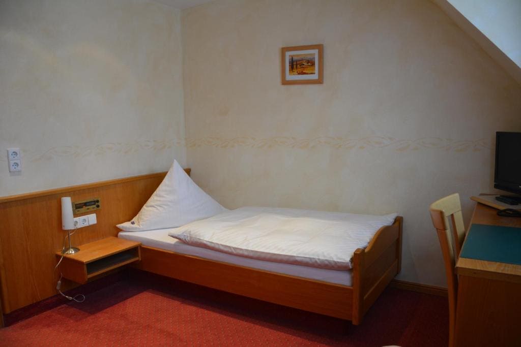 Economy Single Room room - Image 2