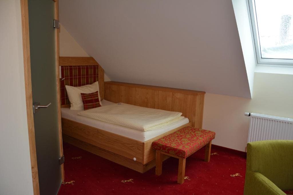 Superior Single Room room - Image 1