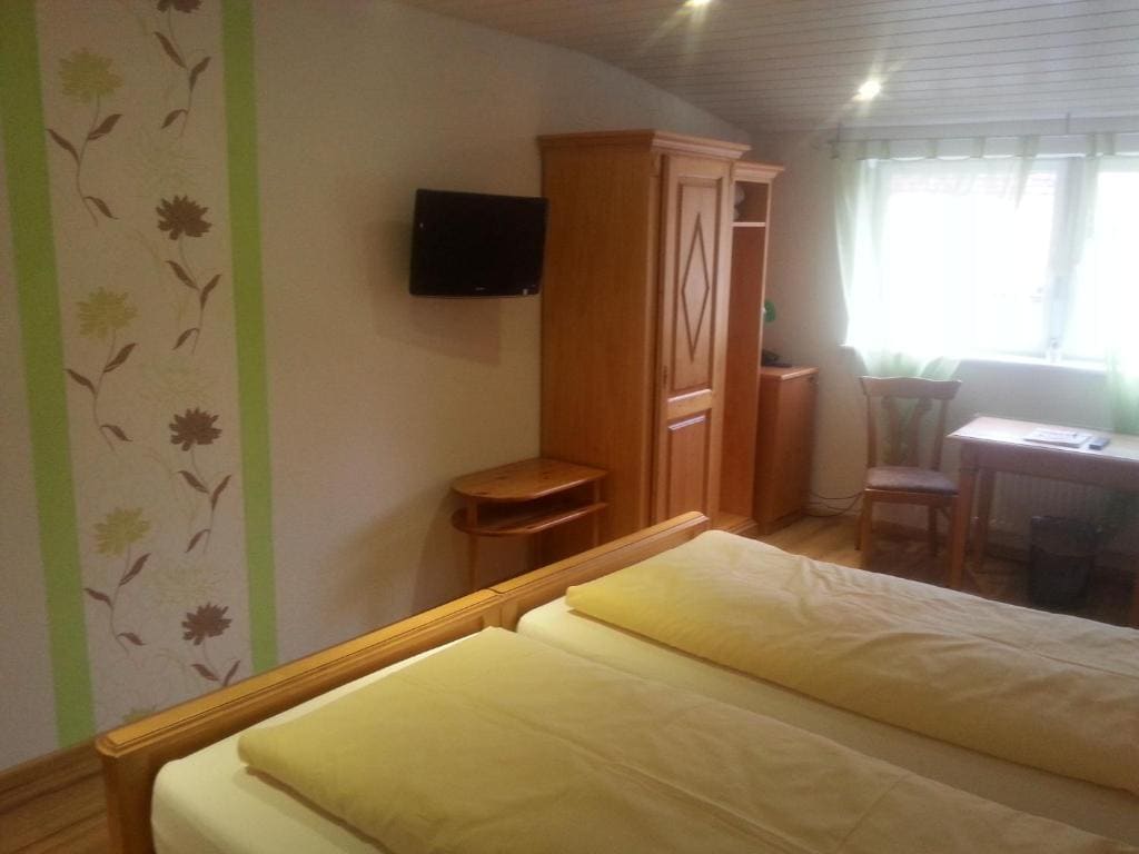 Double or Twin Room room - Image 1