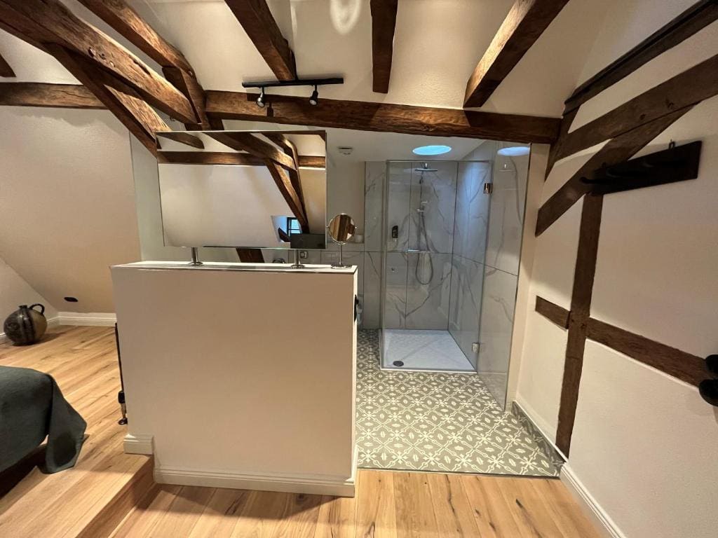 Suite room - Image 1