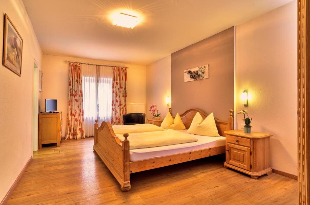 Apartment room - Image 1