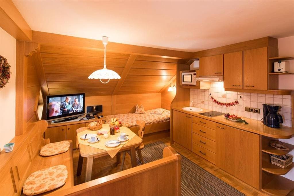 One-Bedroom Apartment room - Image 3