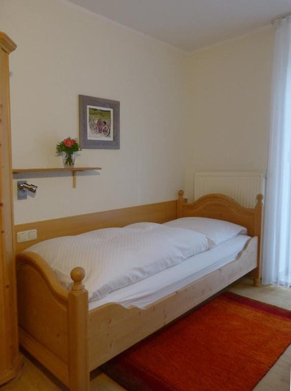 Standard Single Room room - Image 2