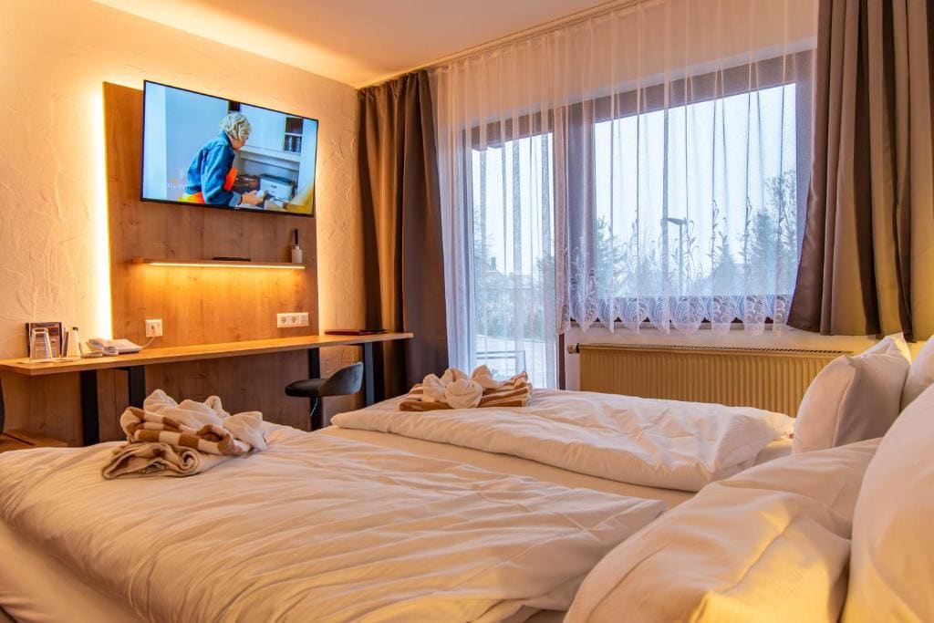 Double Room with Terrace room - Image 2