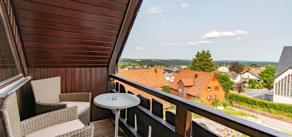 One-Bedroom Apartment room - Image 1