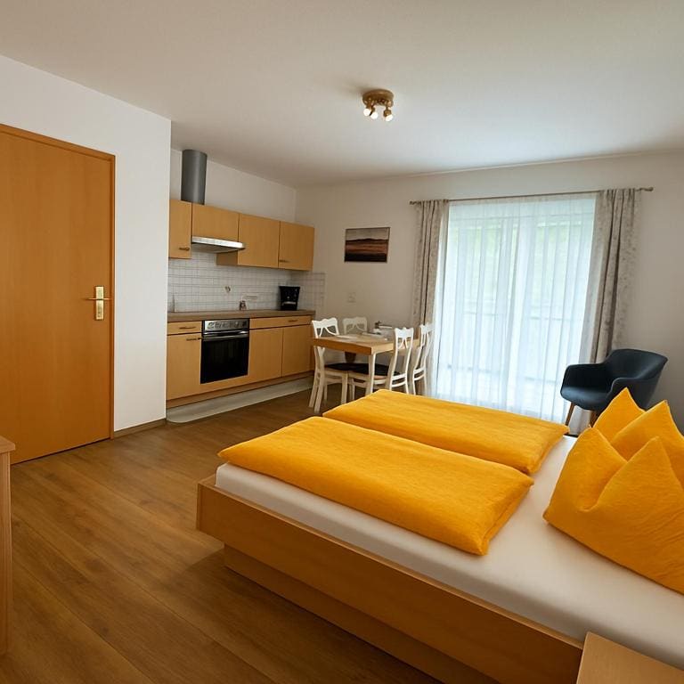 Two-Bedroom Apartment with Terrace room - Image 3