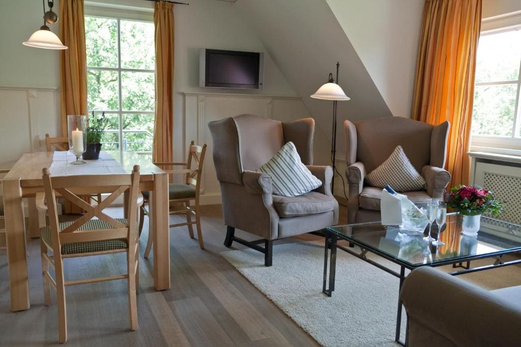 Two-Bedroom Apartment room - Image 3