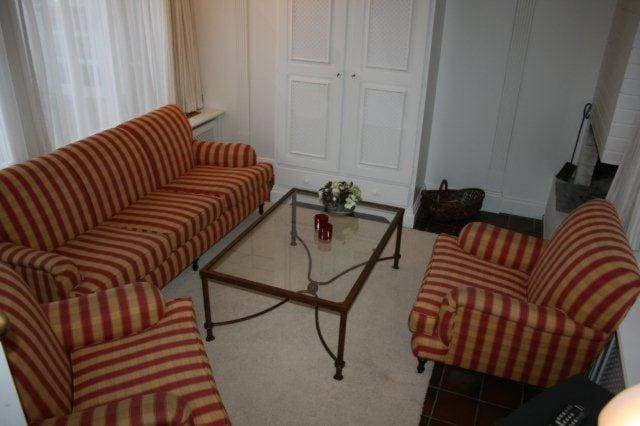 Apartment room - Image 2
