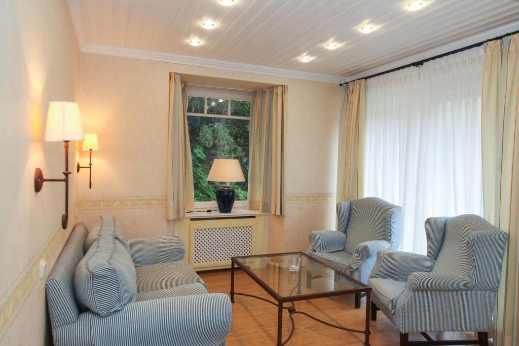 Apartment room - Image 1