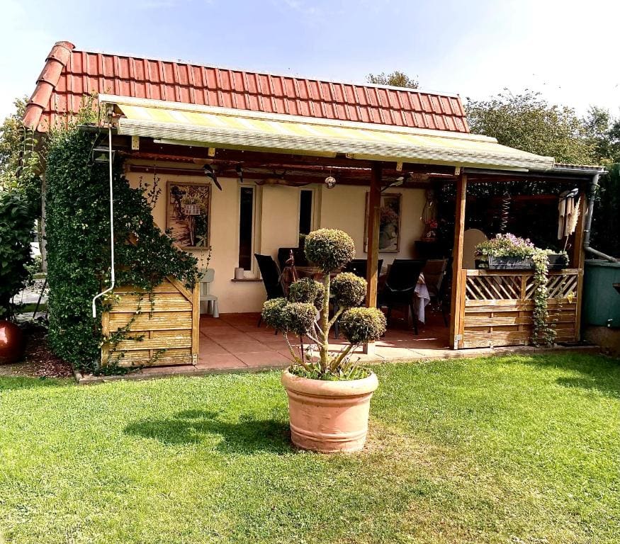 Double Room with Garden View room - Image 1