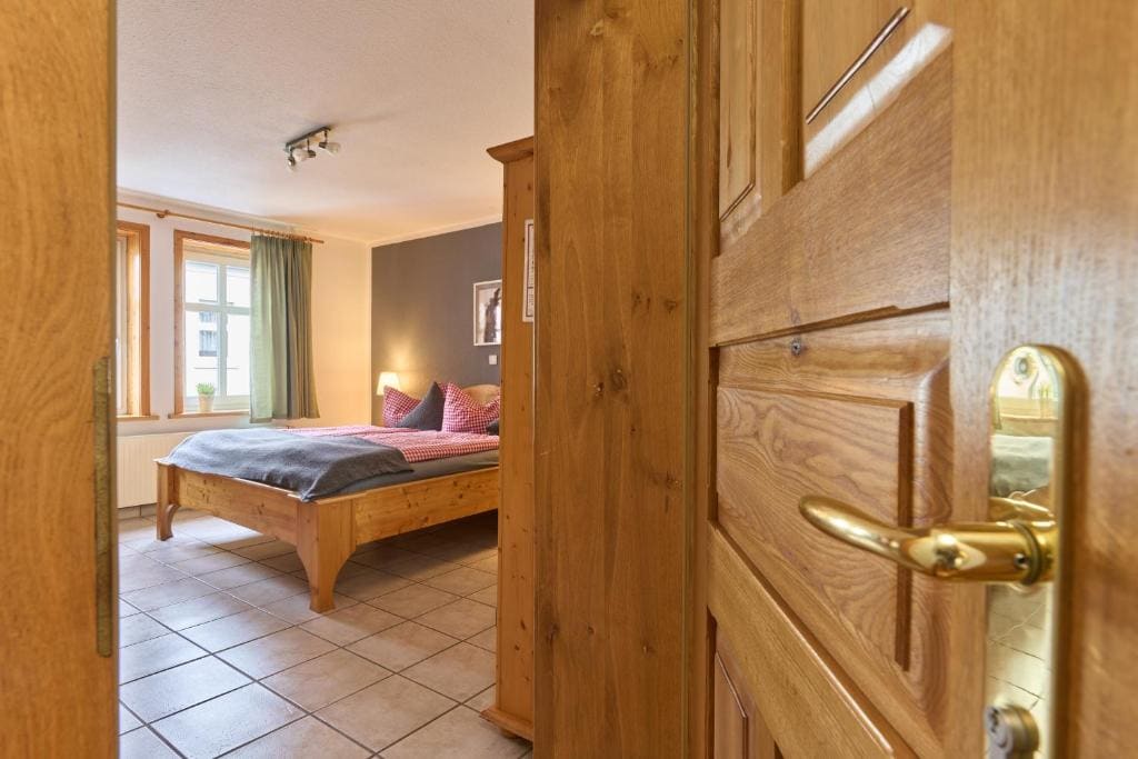 Budget Double Room room - Image 3