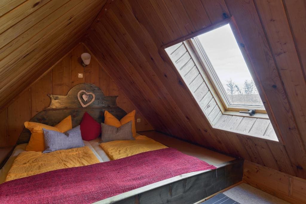 Comfort Quadruple Room room - Image 3