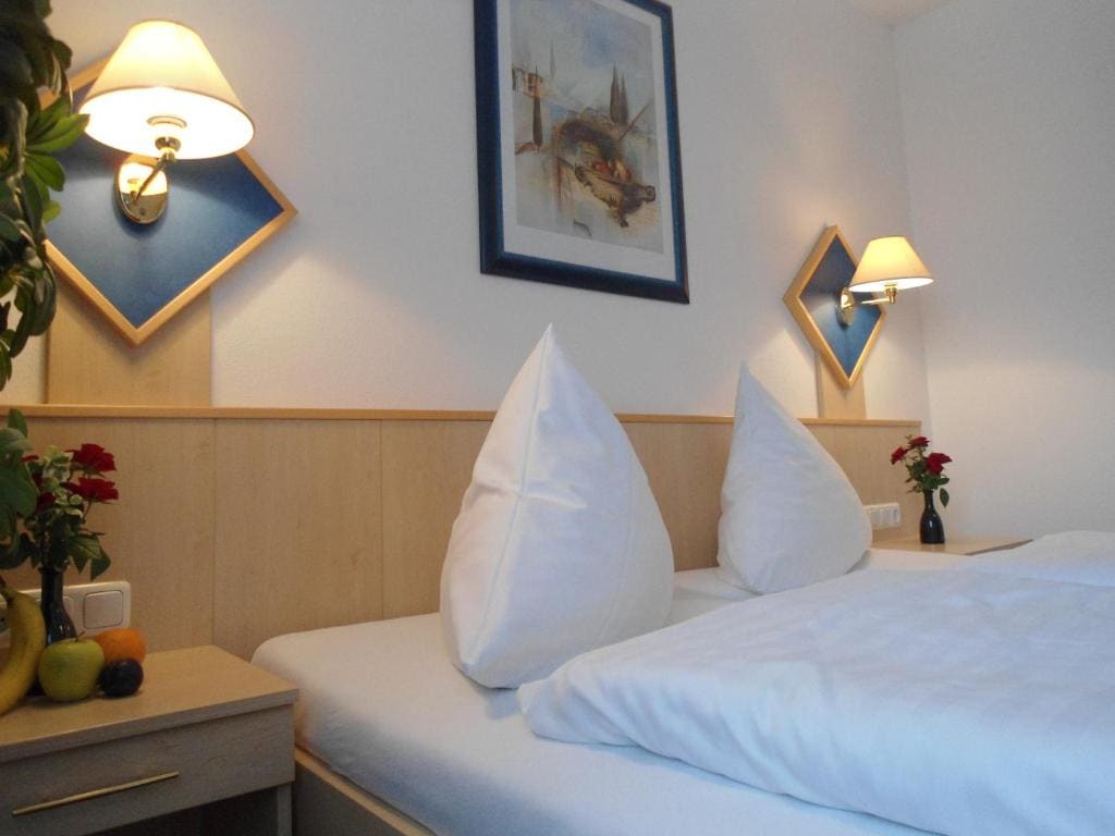 Double or Twin Room room - Image 1