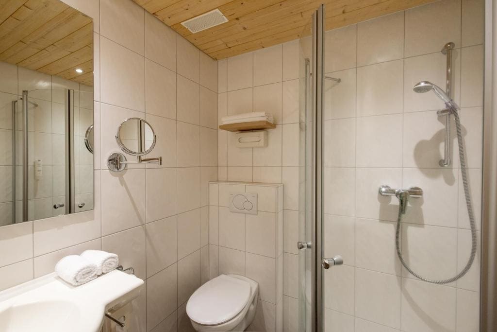 Standard Double Room room - Image 2